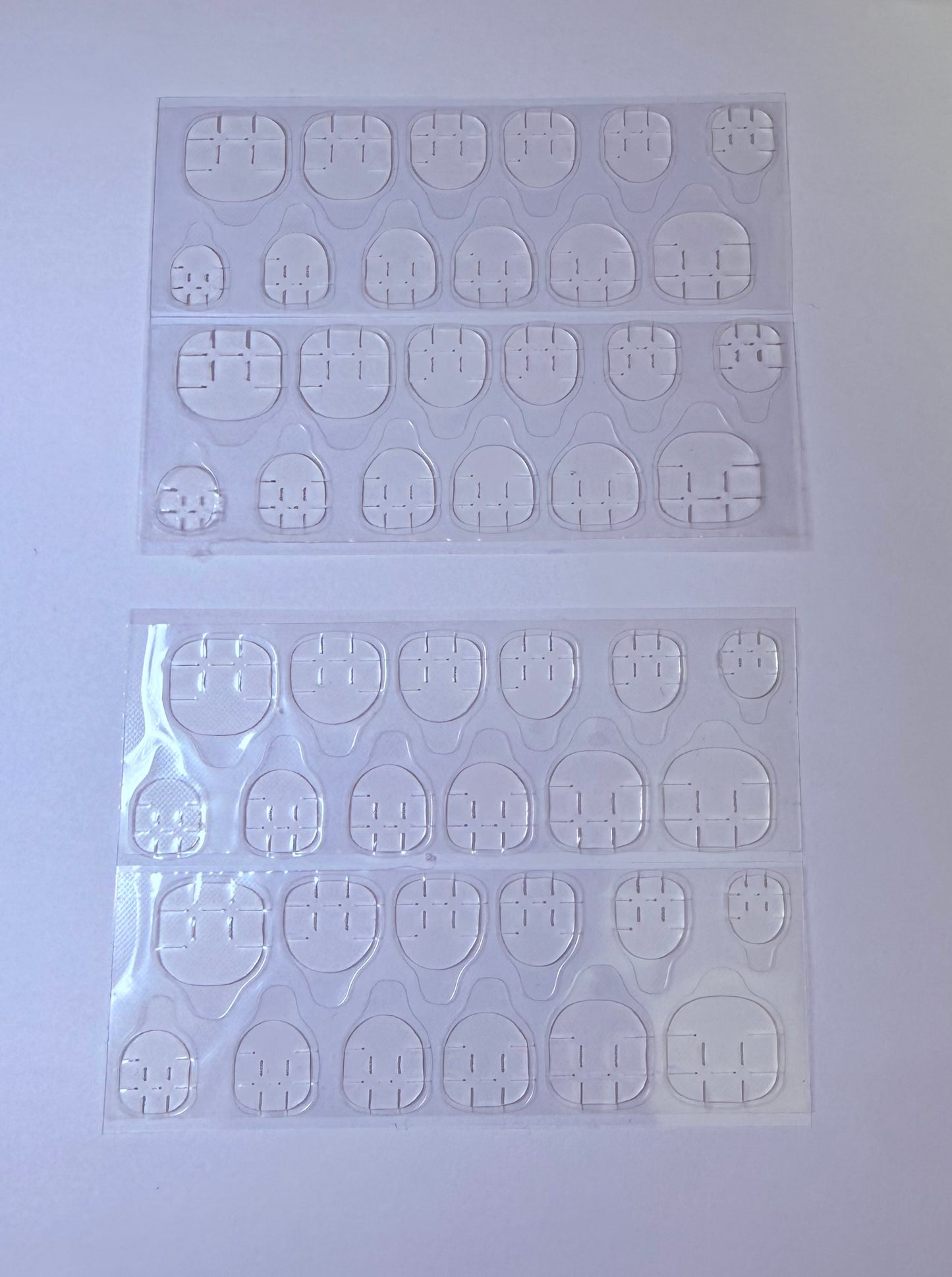 NAIL ADHESIVE TABS
