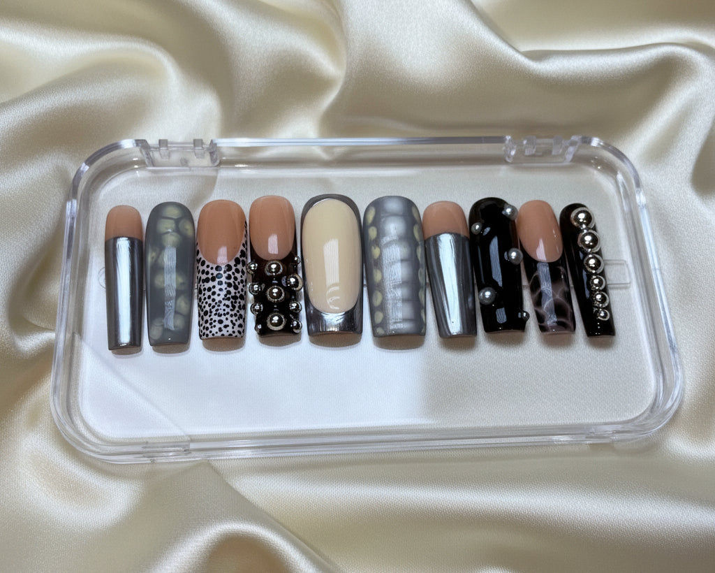 Give Me Space (MTO)  – Smoky Grey, Black & Metallic Luxury Soft Gel Press-On Nails Set